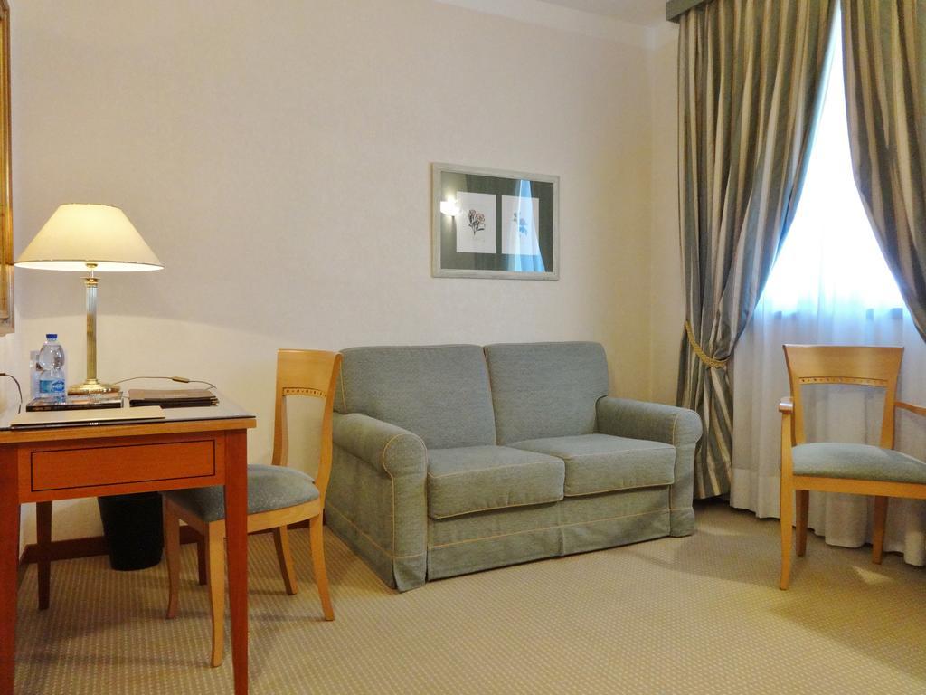 Hotel Excelsior מג'נטה מראה חיצוני תמונה