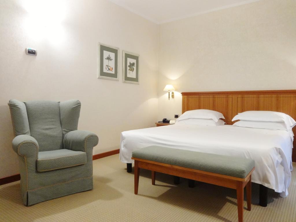 Hotel Excelsior מג'נטה מראה חיצוני תמונה