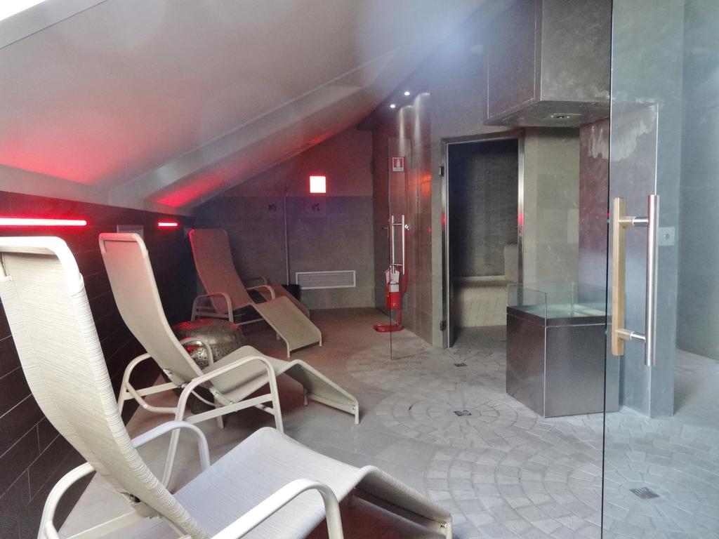 Hotel Excelsior מג'נטה מראה חיצוני תמונה